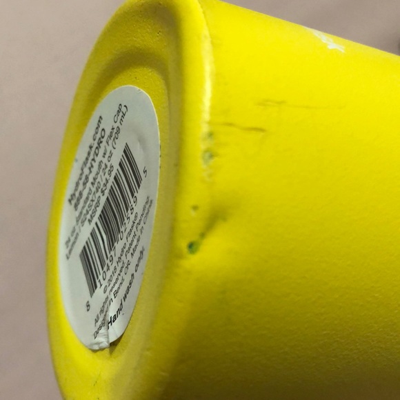 Yellow Hydroflask - Picture 6 of 6